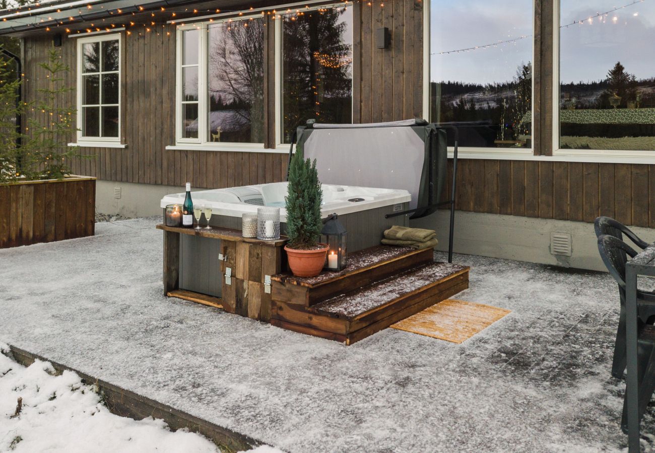 Hytte i Gol - Solglimt, mountain cabin in Golsfjellet with jacuzzi
