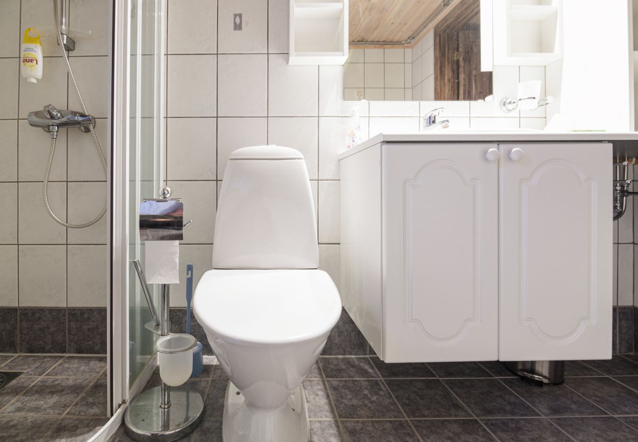 Hytte i Moskenes - Magnusbua, traditional rorbu in Reine, Lofoten