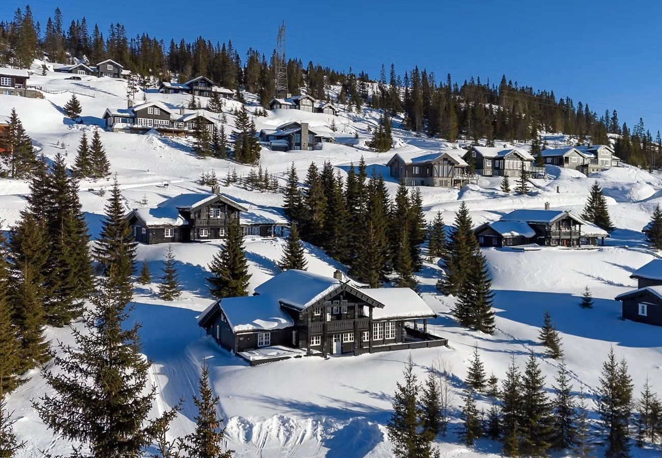 Hytte i Øyer - Eksklusiv storhytte på Hafjell med ski-in/ski-out