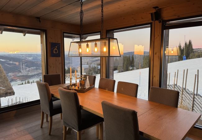 Hytte i Øyer - Beautiful Ski-in / Ski-out Cabin at the top of the mountain in Hafjell