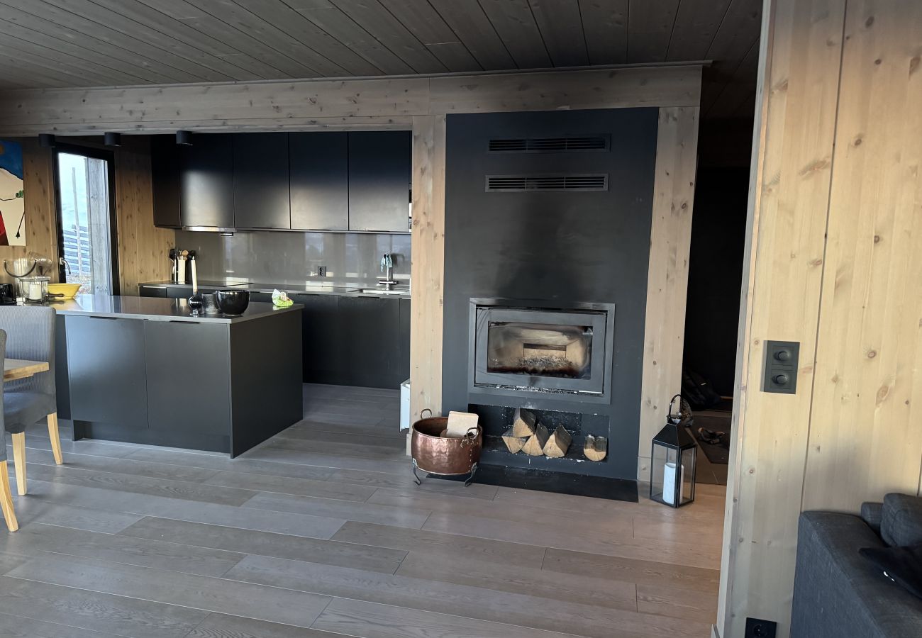 Hytte i Øyer - Beautiful Ski-in / Ski-out Cabin at the top of the mountain in Hafjell