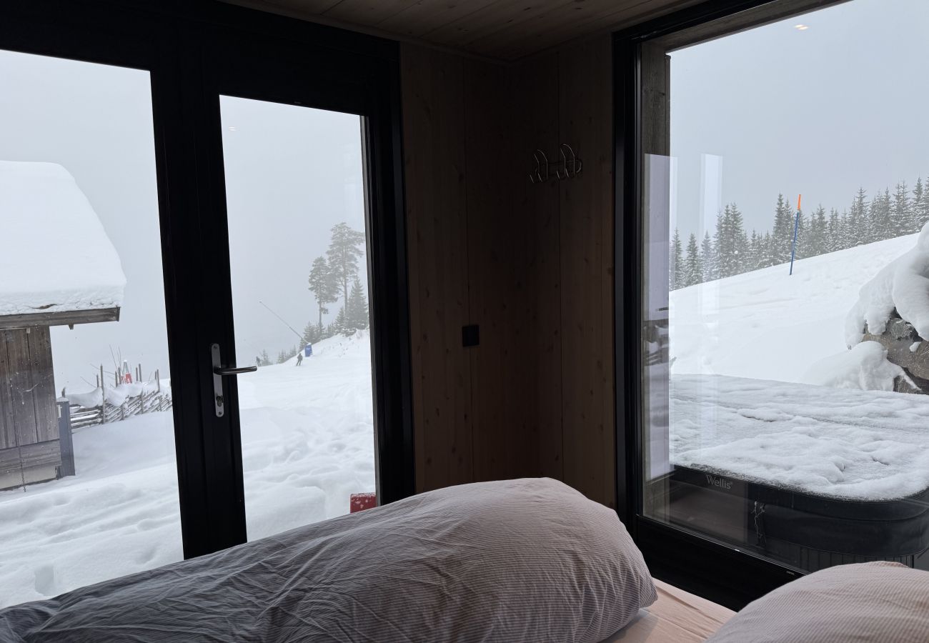 Hytte i Øyer - Beautiful Ski-in / Ski-out Cabin at the top of the mountain in Hafjell