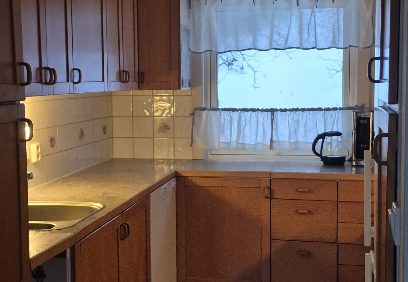 Hus i Flakstad - House by Ramberg Beach