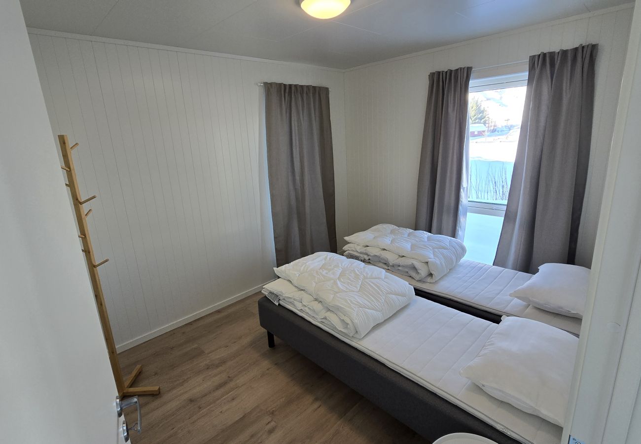 Hus i Ballstad - Skottinden view, Lofoten