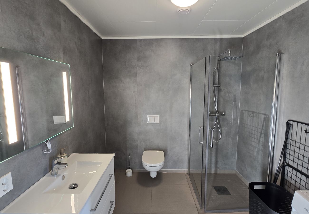 Hus i Ballstad - Skottinden view, Lofoten