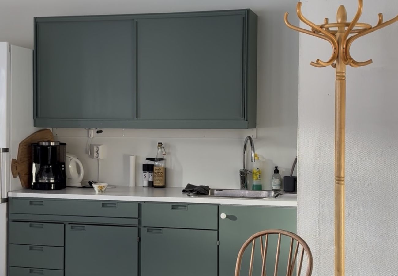 Studioleilighet i Flakstad - Koselig studio i Lofoten - nær Rambergstranda