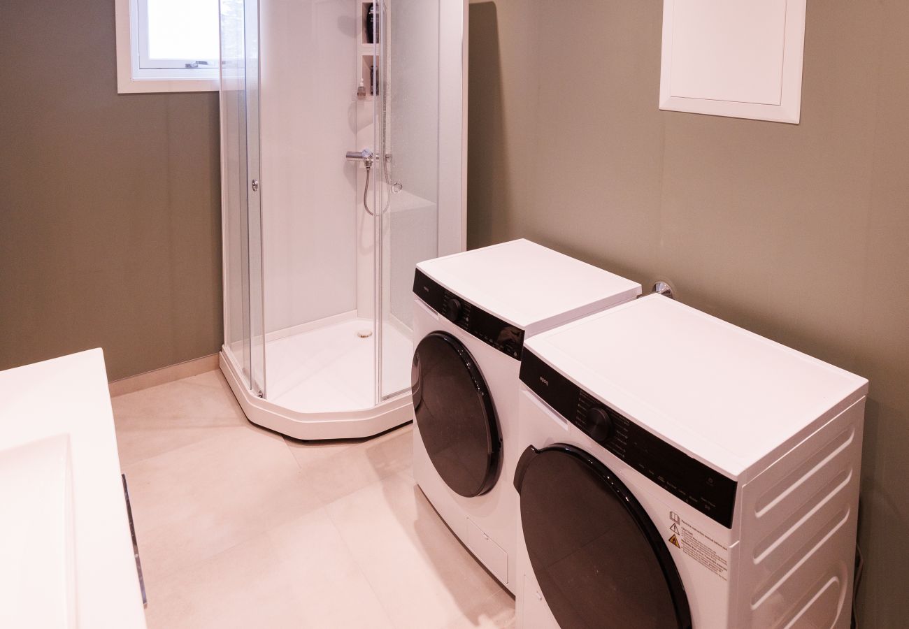 Hus i Flakstad - Fredly, beautiful home in Fredvang