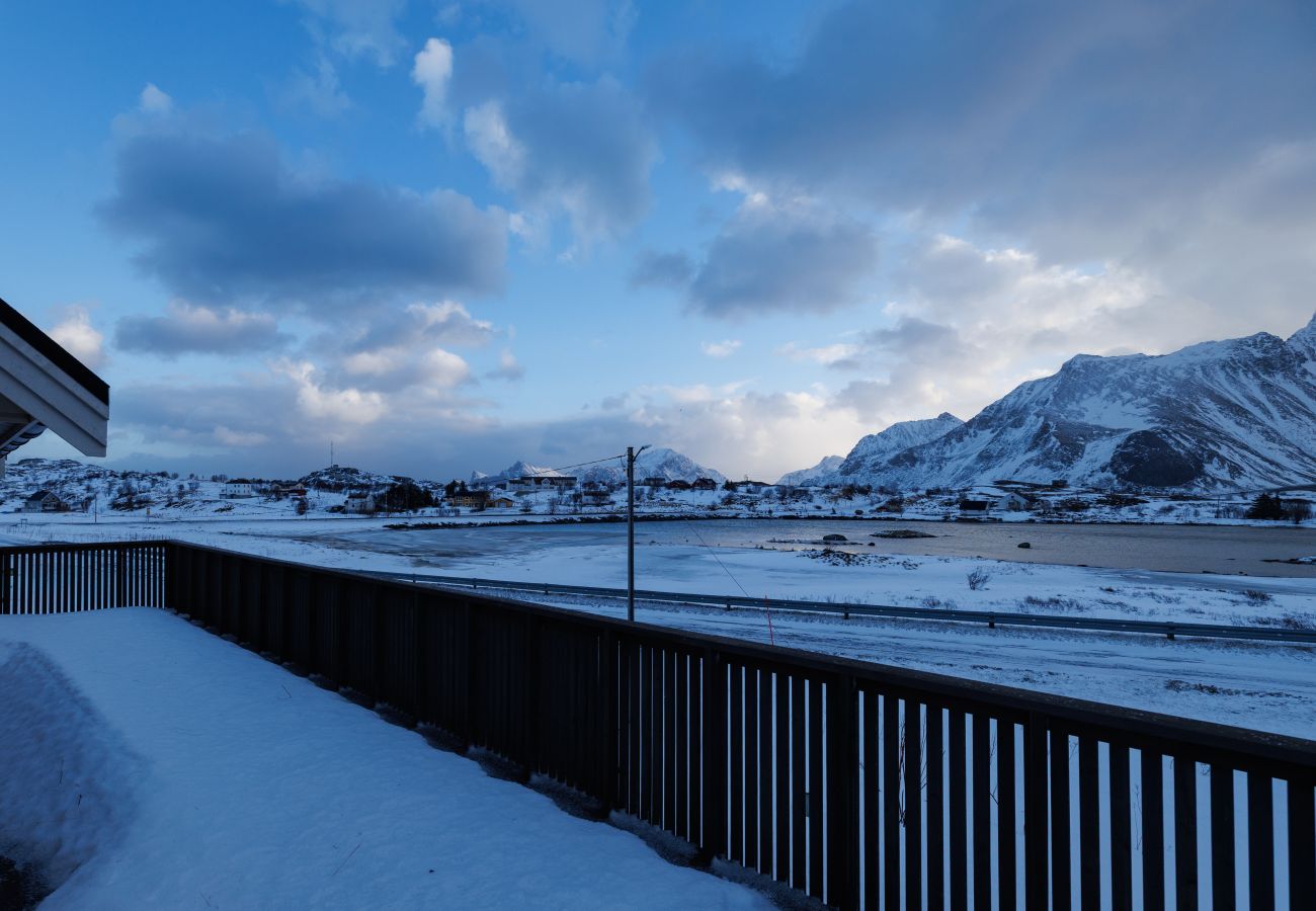Hus i Flakstad - Fredly, beautiful home in Fredvang