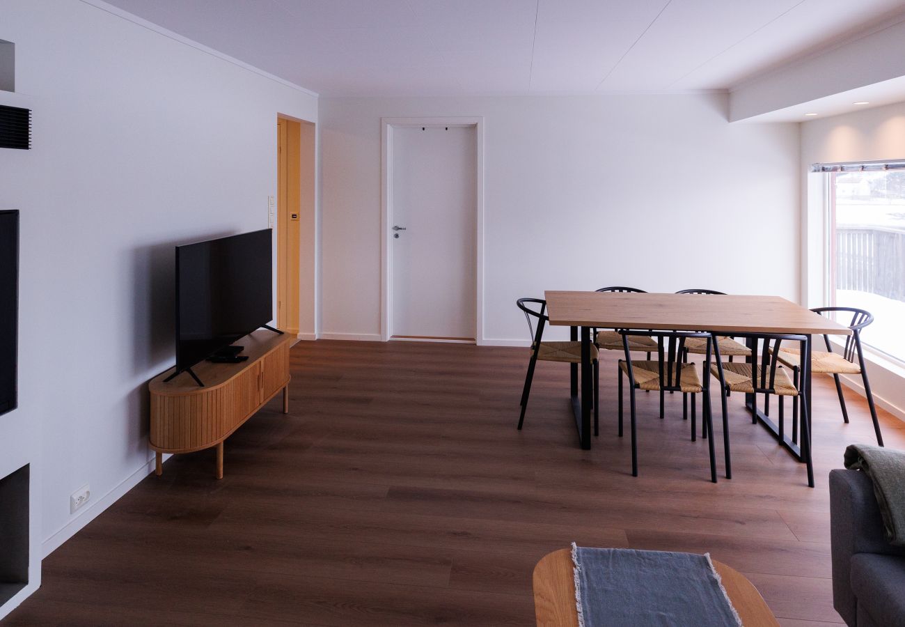 Hus i Flakstad - Fredly, beautiful home in Fredvang