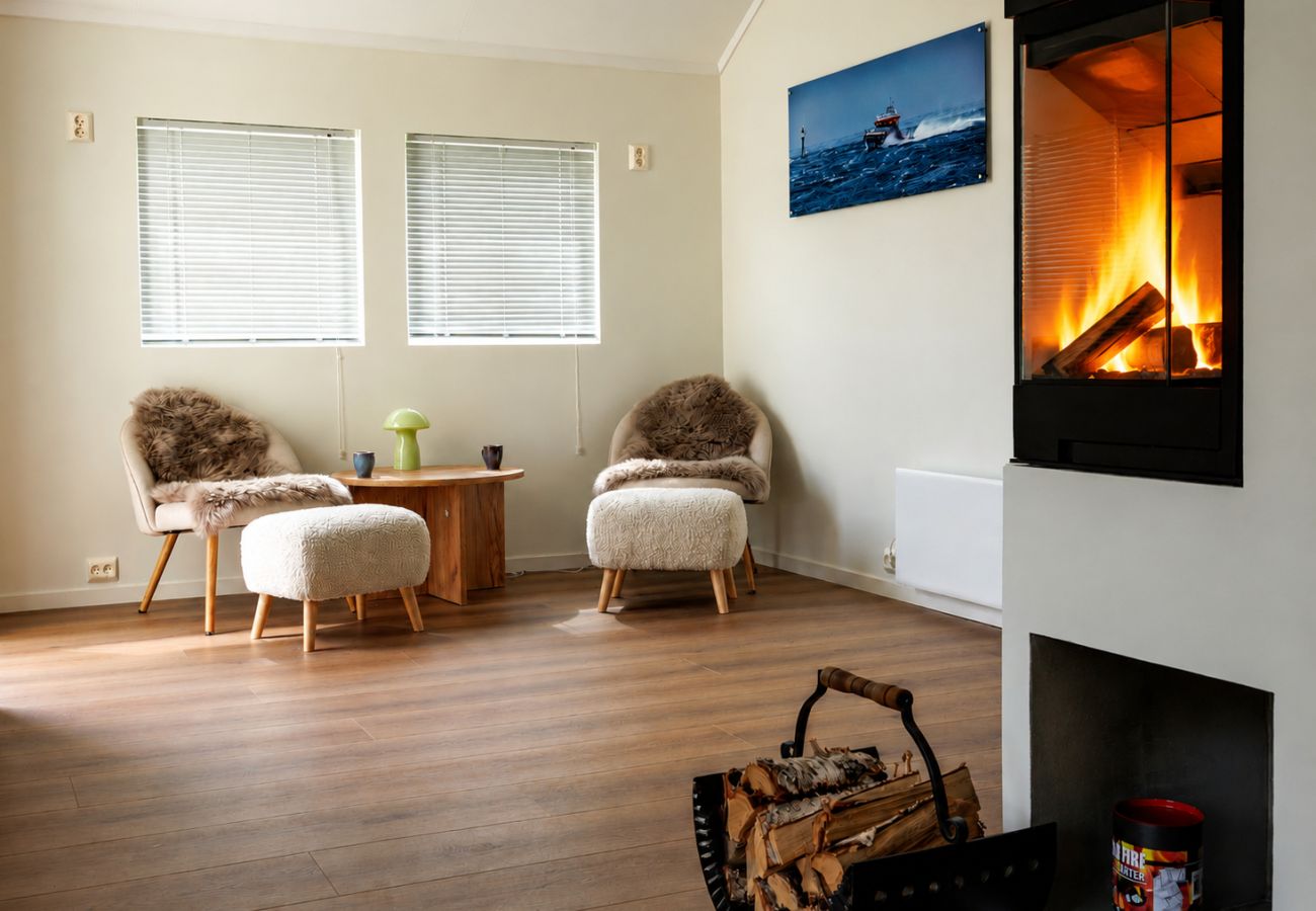 Hus i Flakstad - Fredly, beautiful home in Fredvang