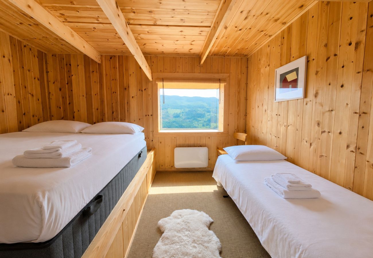 Hus i Ål - Architect designed sleeping box in barn