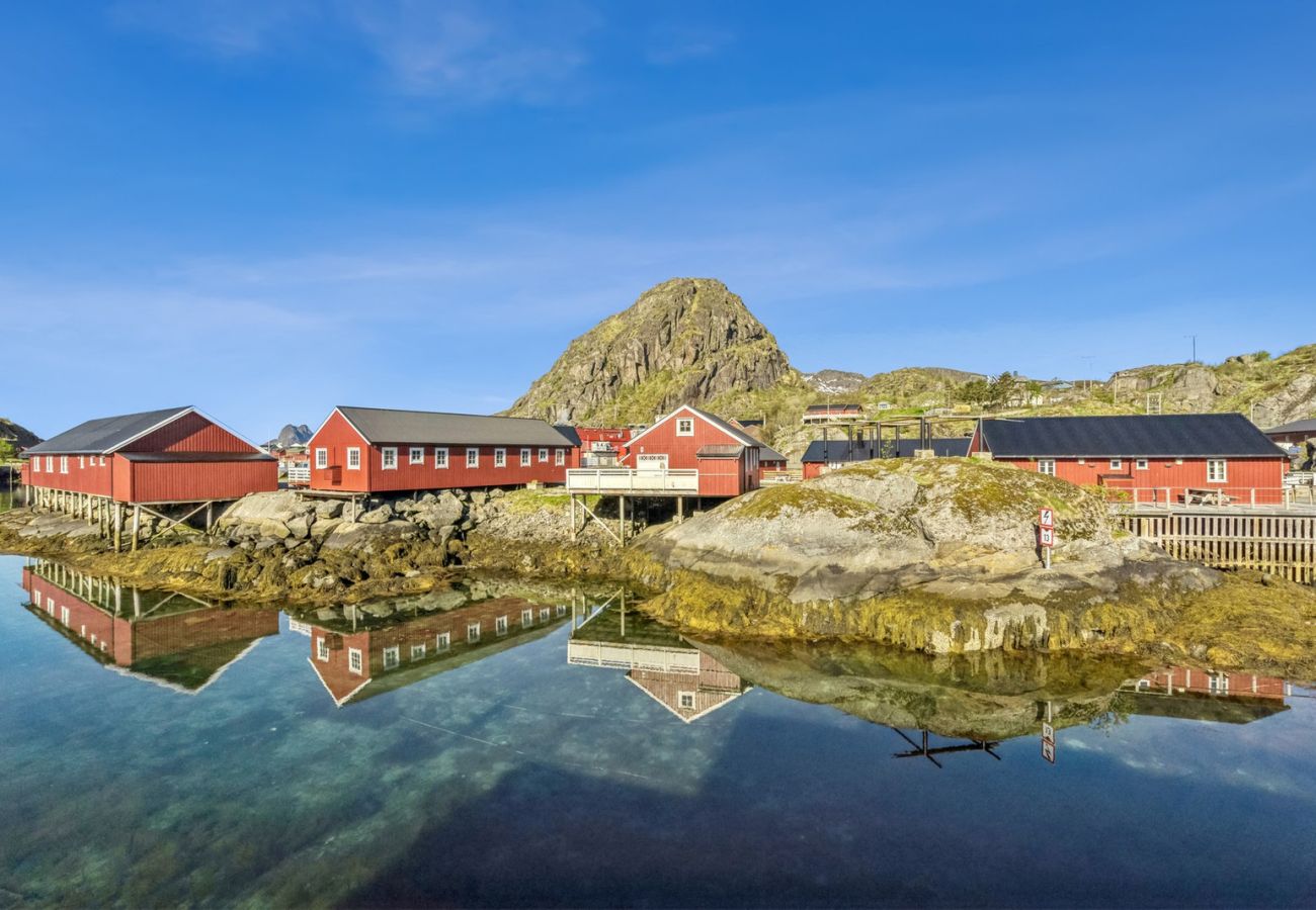 Hytte i Stamsund - Waterfront Twin Cabin A