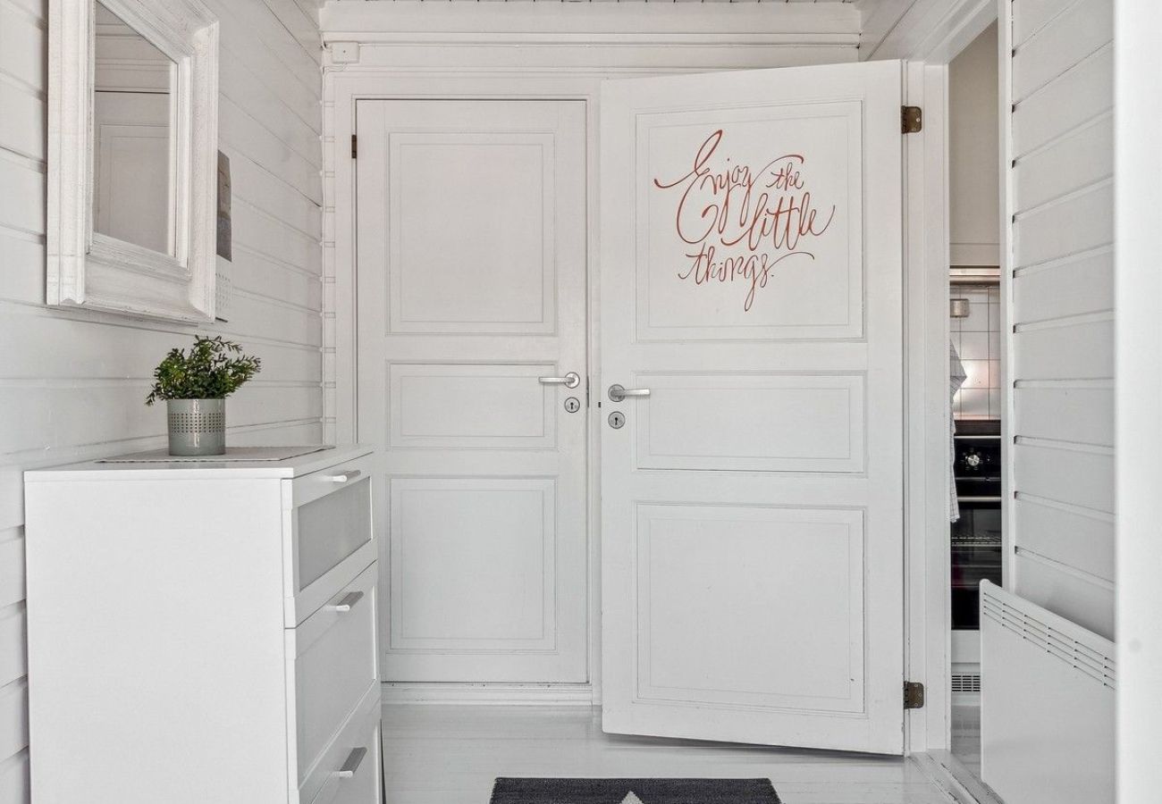 Hytte i Stamsund - Waterfront Twin Cabin B