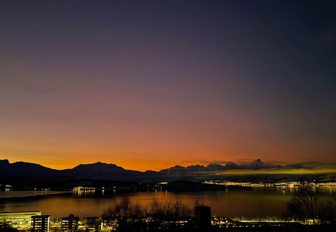 Hus i Tromsø - Eksklusiv Nordlysvilla på  Sørtromsøya