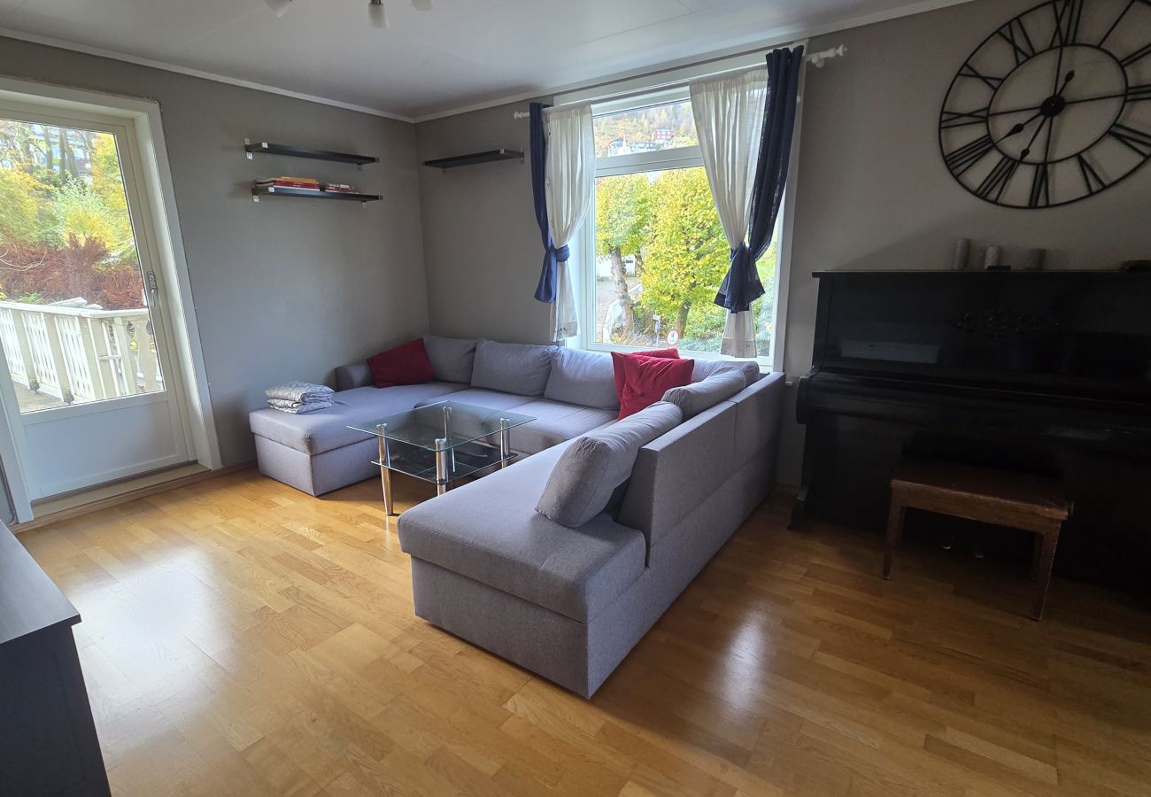 Leilighet i Bergen - Leilighet med sjø og fjellutsikt