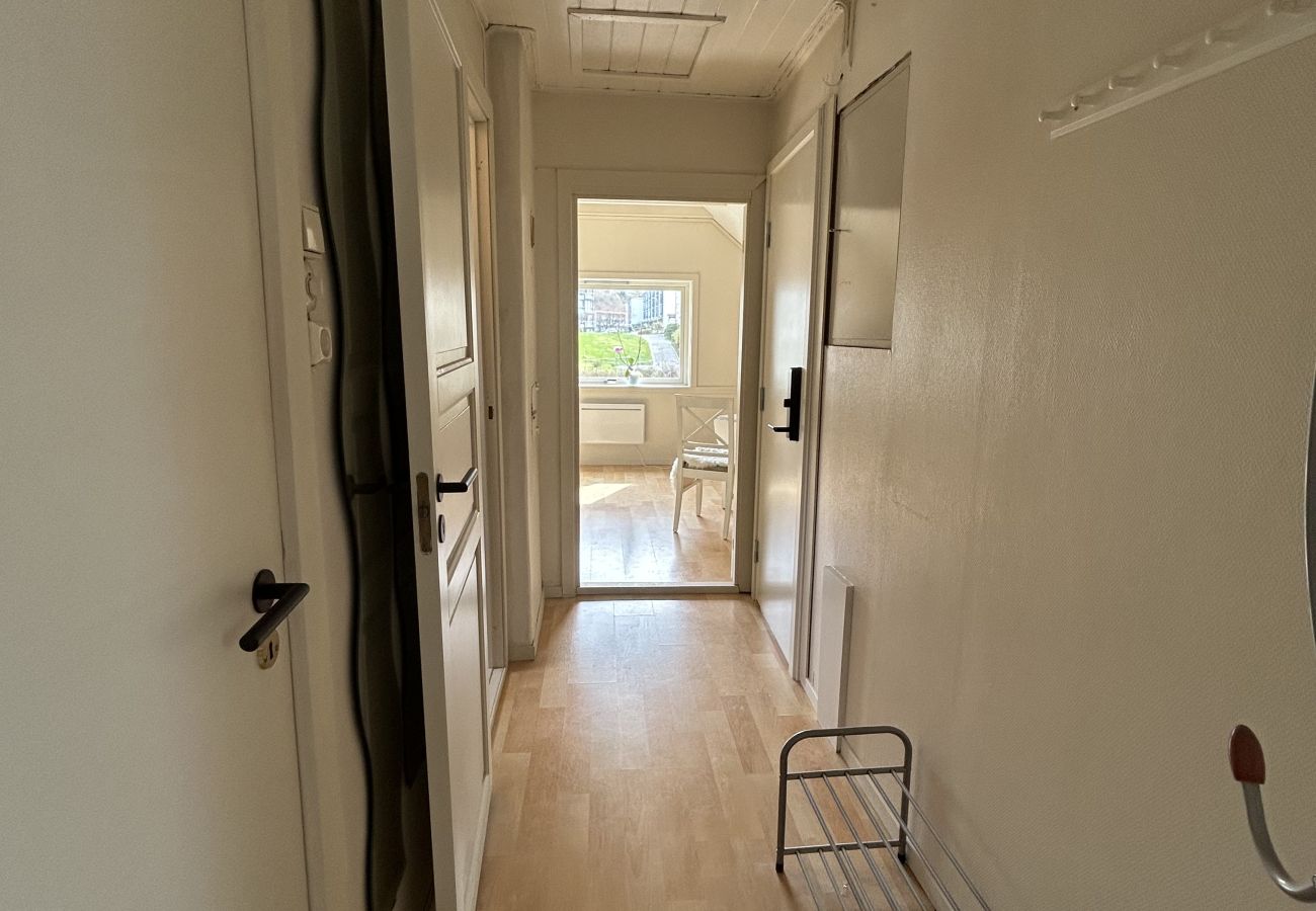 Leilighet i Bergen - Sentral romslig loftsleilighet med parkering på Landås