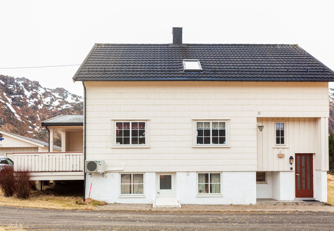 Hus i Vestvågøy - Hus i Lofoten nært naturen