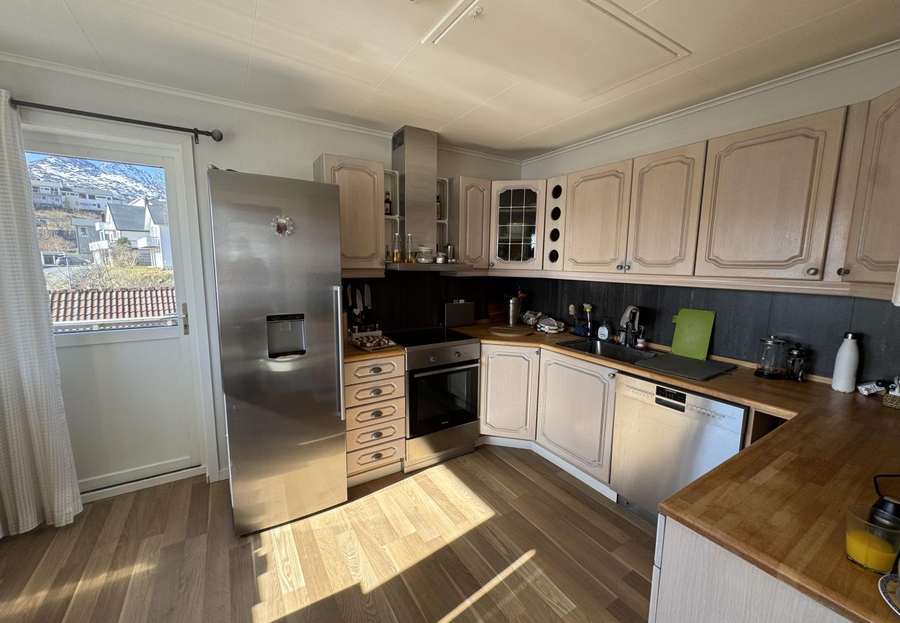 Villa i Vågan - Lofoten Villa med sjøtomt