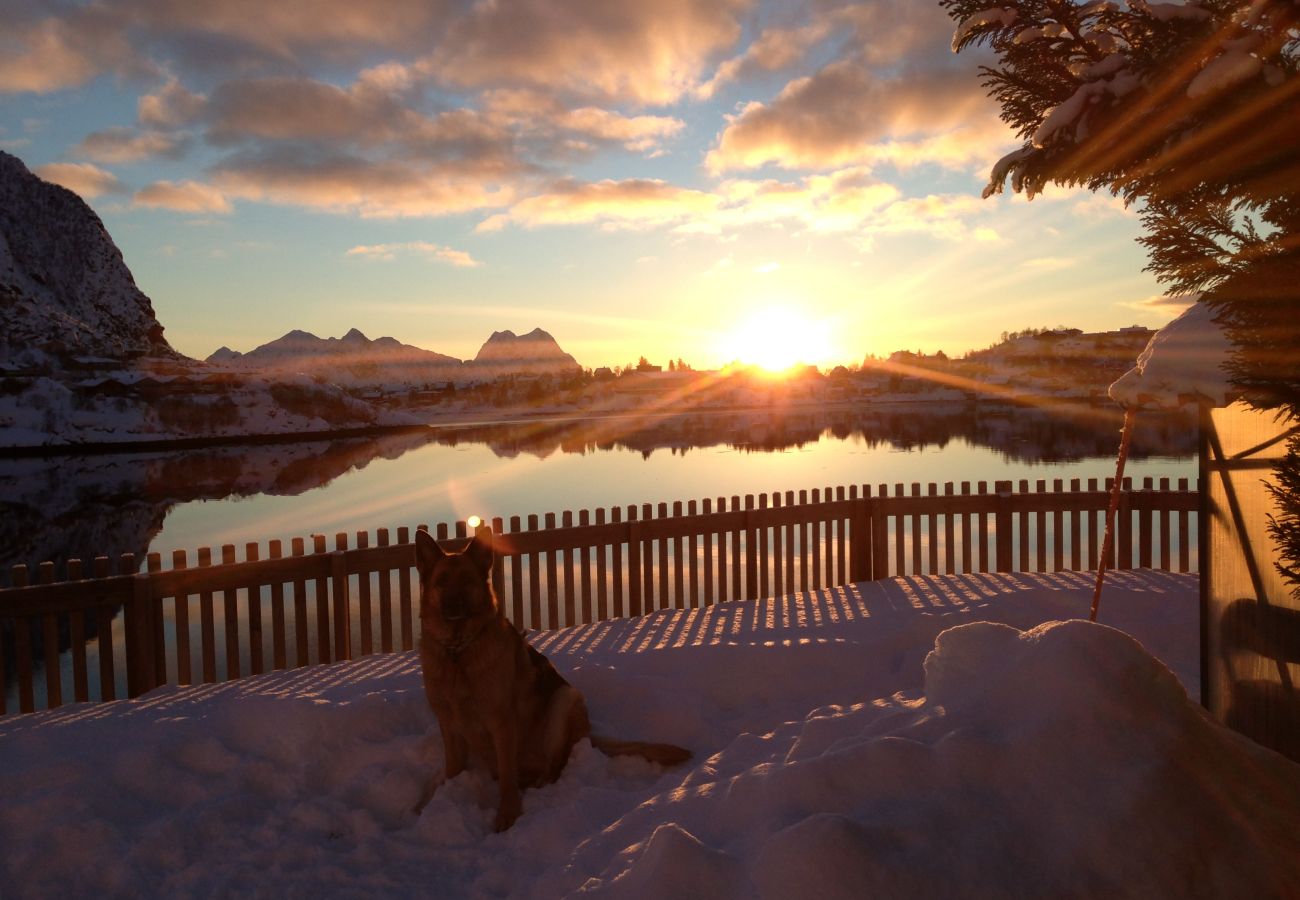 Villa i Vågan - Lofoten Villa med sjøtomt