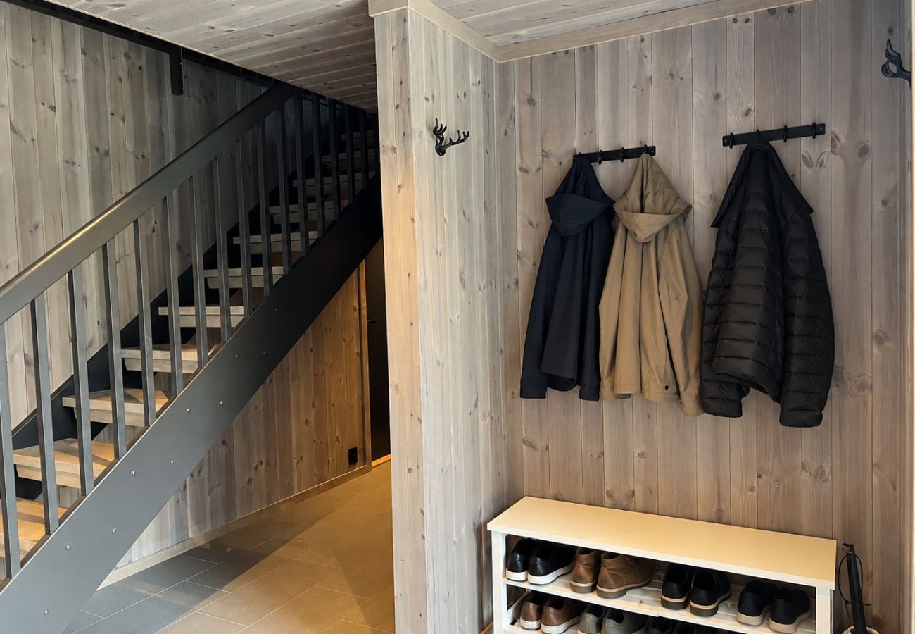 Hytte i Hol - Ny romslig hytte med badstue, Geilo