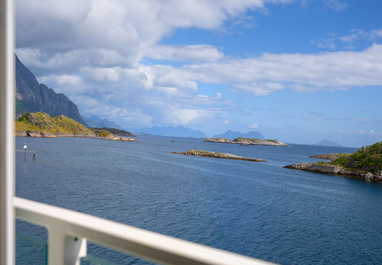 Leilighet i Vågan - Top leilighet med sjøutsikt i Henningsvær