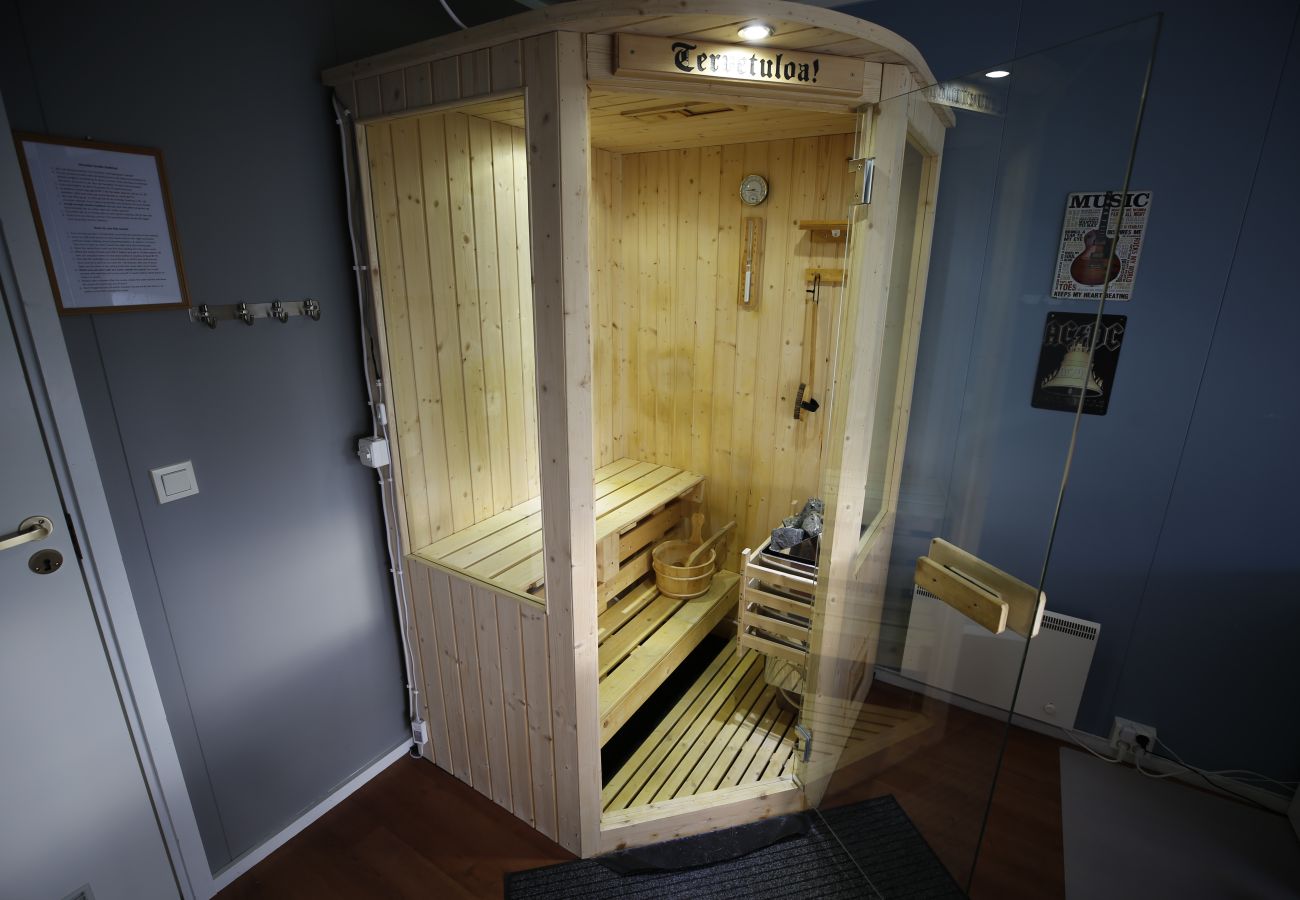 Leilighet i Tromsø - Koselig 2-etasjes leilighet med sauna