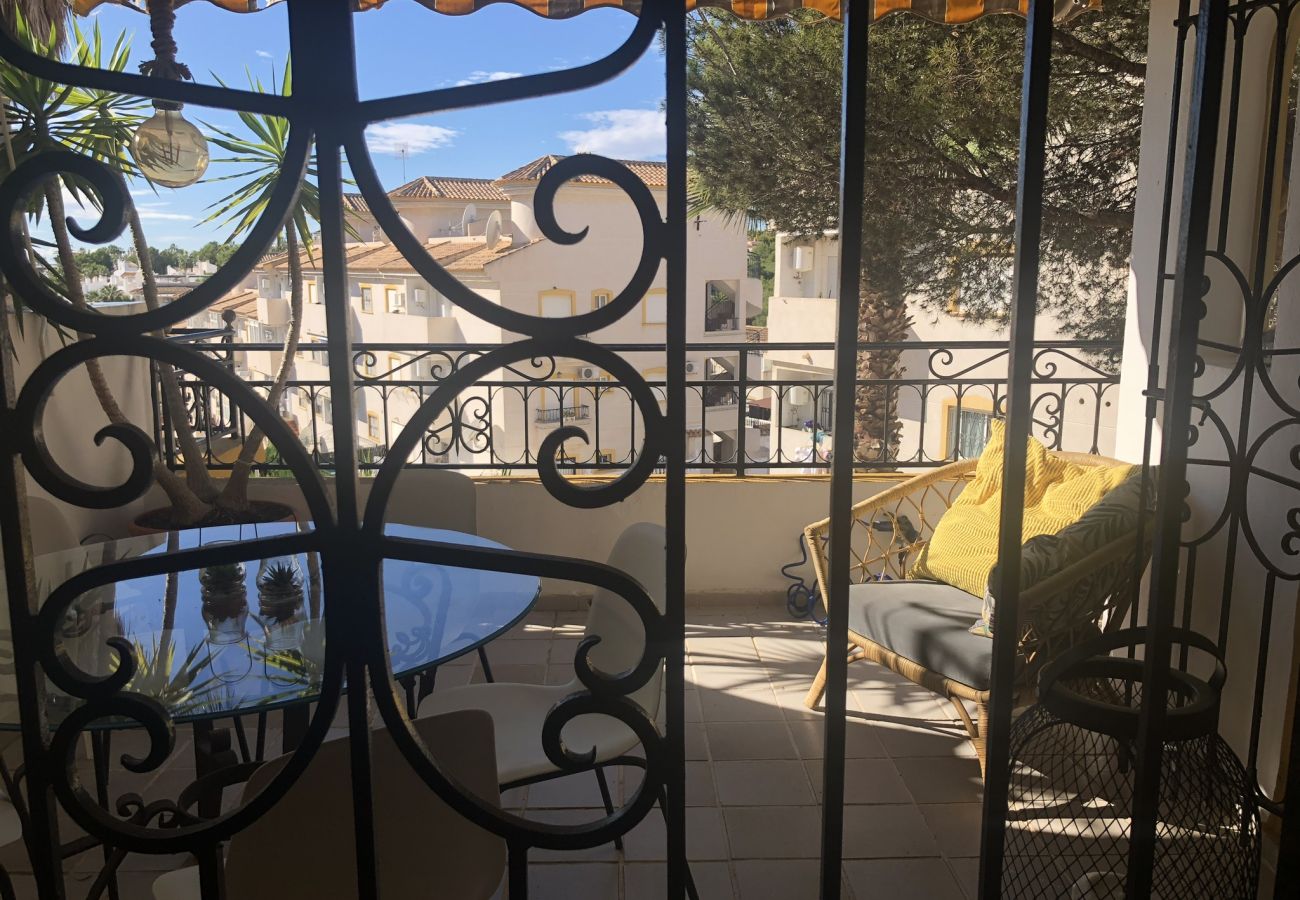 Hus i Orihuela Costa - Romslig hus i stille nabolag i Villamartin/LaZenia