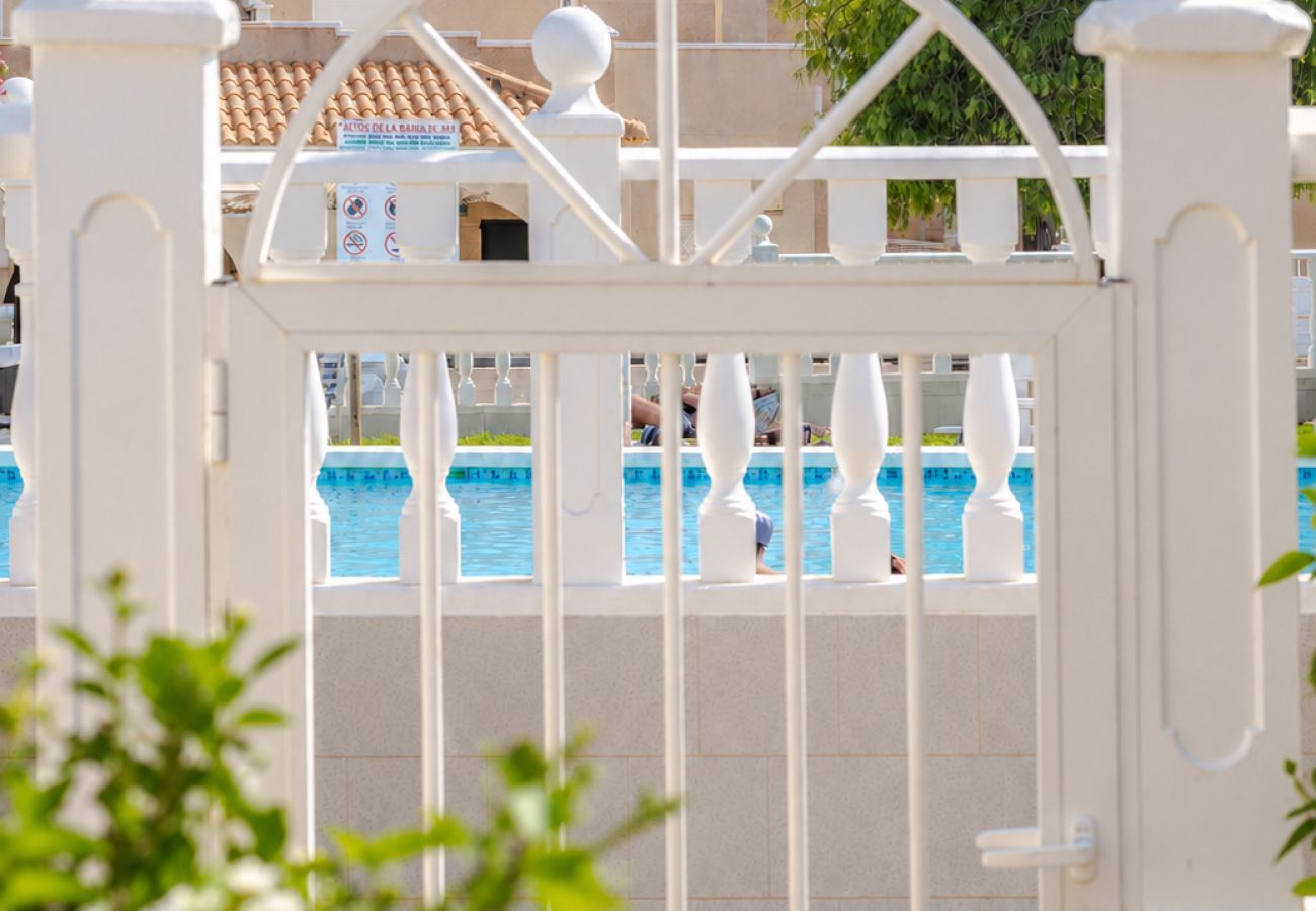 Leilighet i Torrevieja - Apartment in Altos de la Bahia, Torrevieja