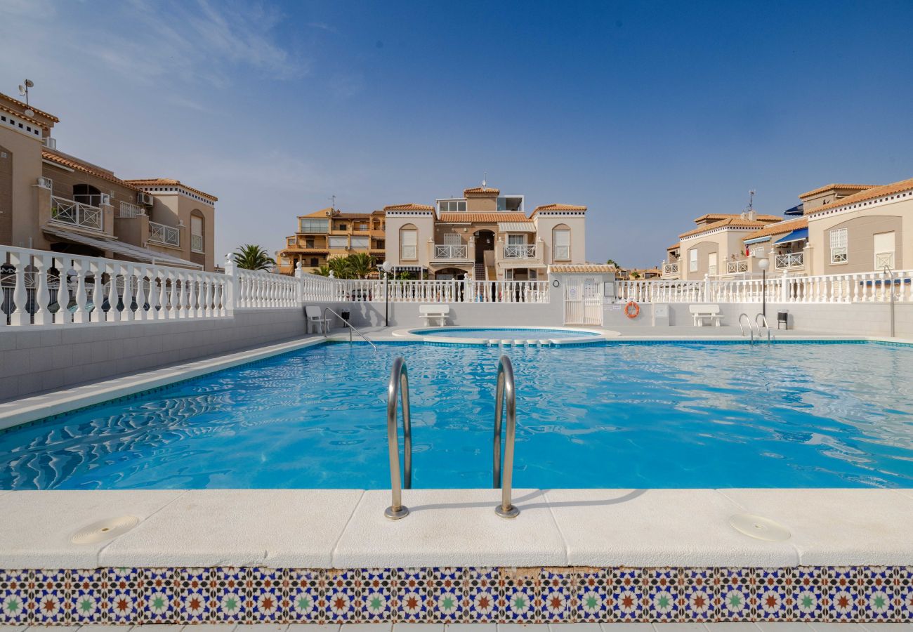 Leilighet i Torrevieja - Apartment in Altos de la Bahia, Torrevieja