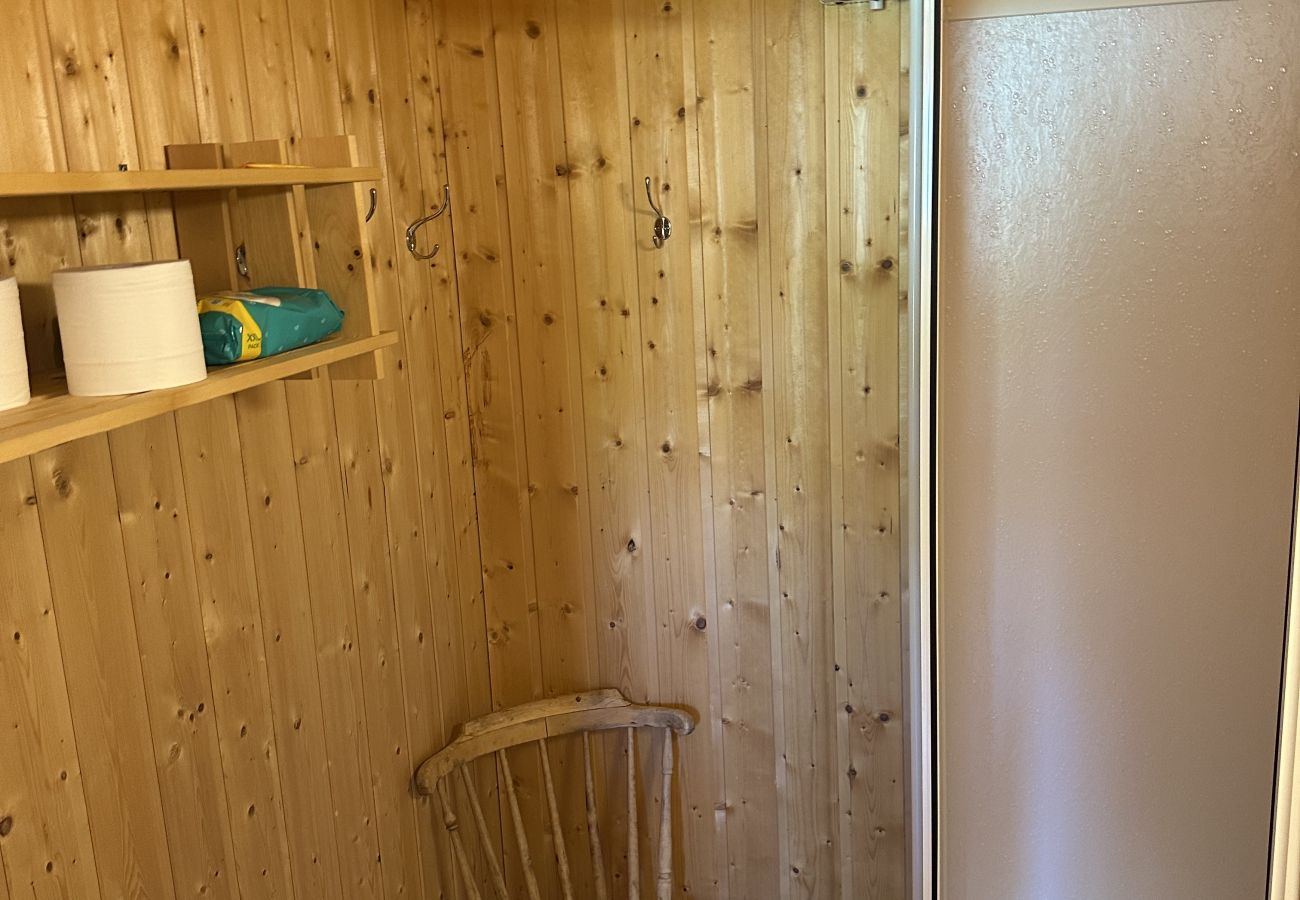 Hytte i Lødingen - Bergtussa - tilbaketrukket beliggenhet i Lødingen Vestbygd