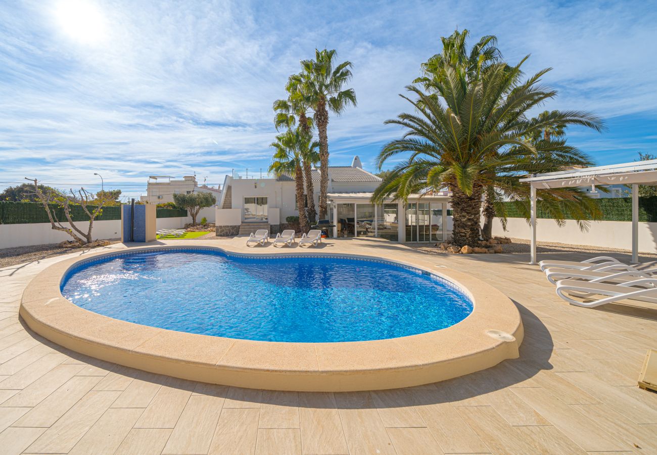 Villa i Torrevieja - Villa Familia