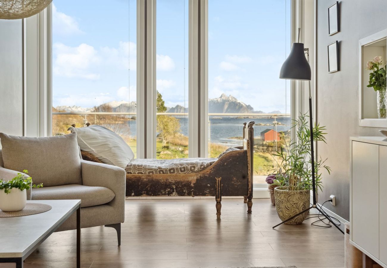 Hus i Stamsund - Modern og romslig hus i hjertet av Lofoten