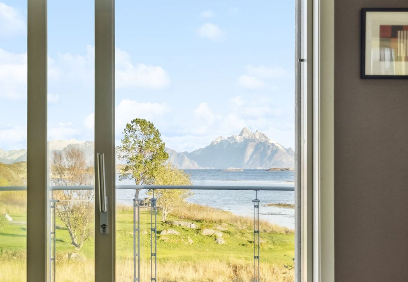 Hus i Stamsund - Modern og romslig hus i hjertet av Lofoten