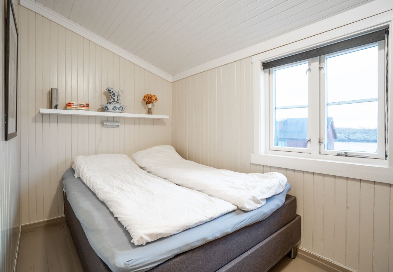 Hytte i Stamsund - Koselig sjøhytte i Stamsund