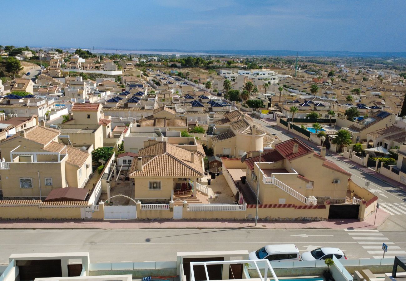 Hus i Rojales - Calle Rio Duero