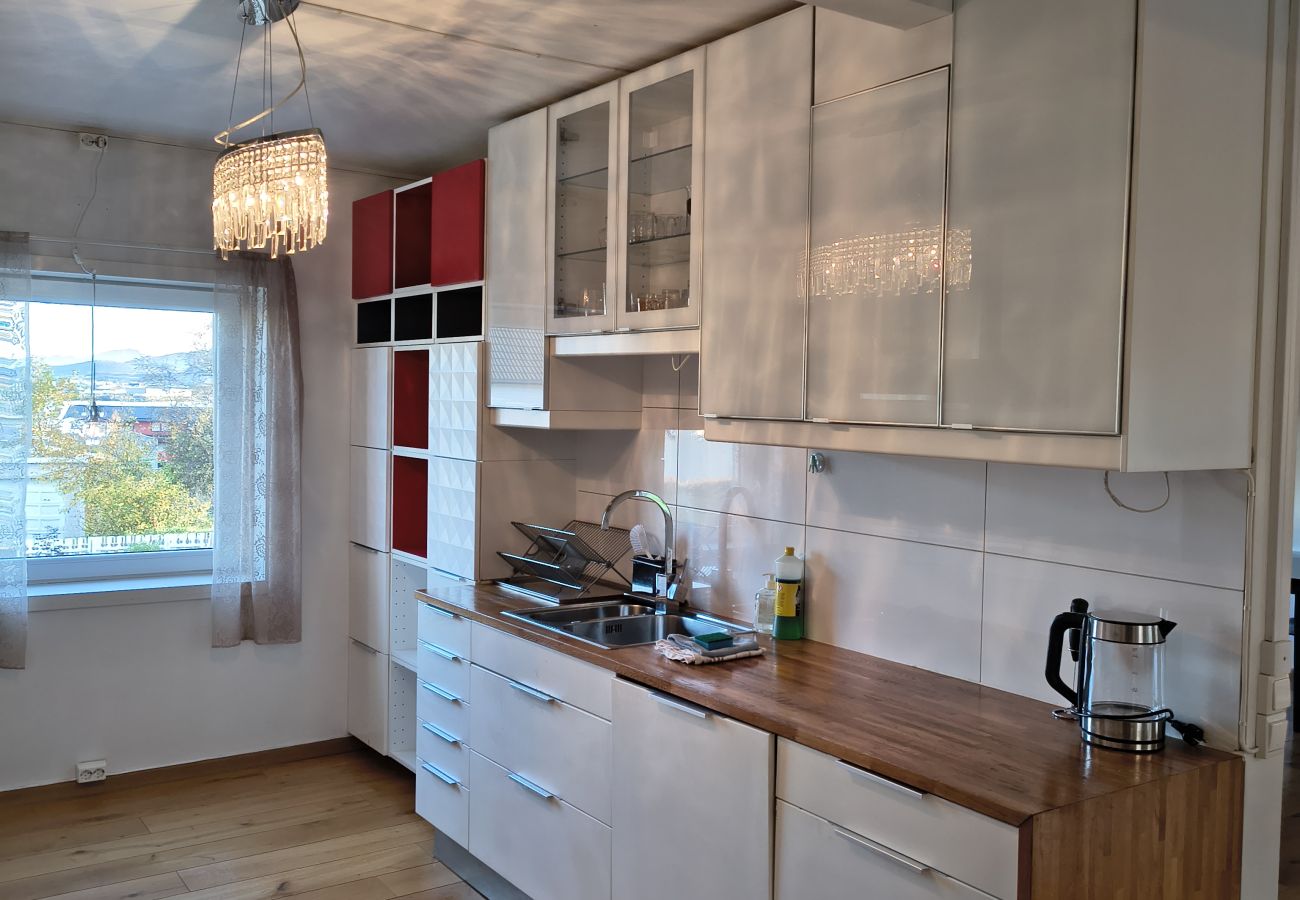 Hus i Vestvågøy - Romslig hus på Gravdal