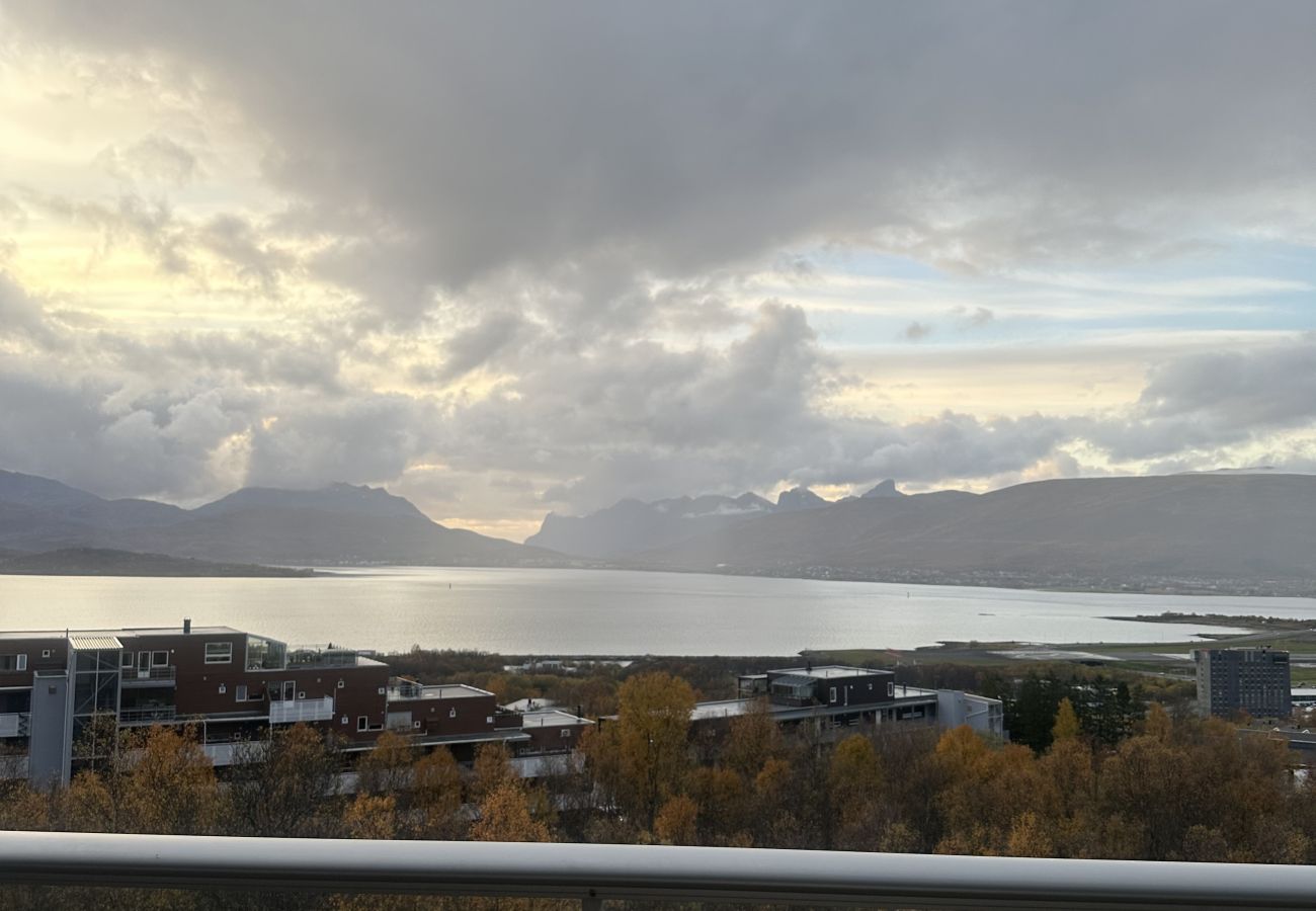 Leilighet i Tromsø - Moderne utsiktsleilighet i Workinntoppen Panorama