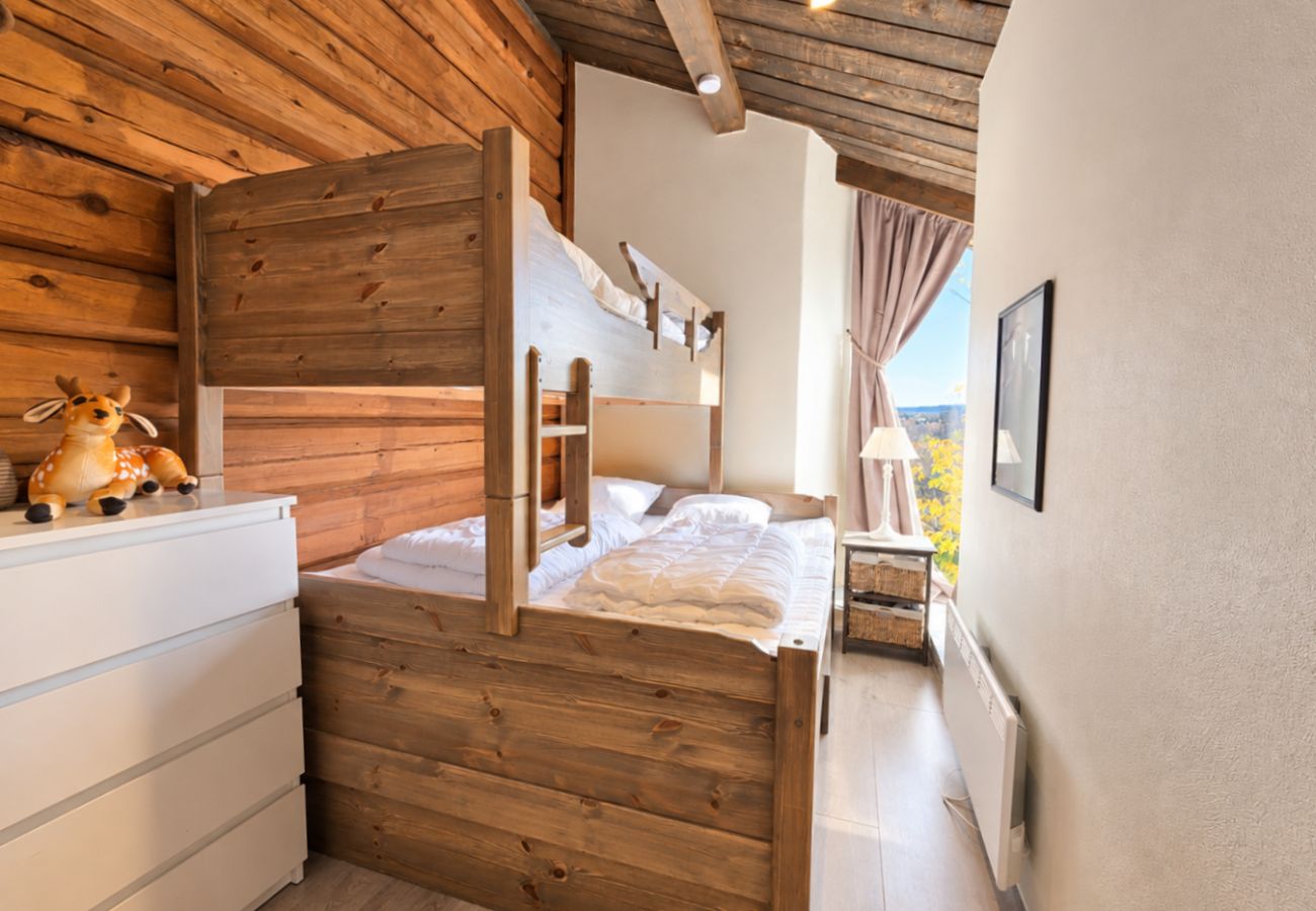 Hytte i Hol - Unique Cabin Right by the Ski Slopes in Geilo