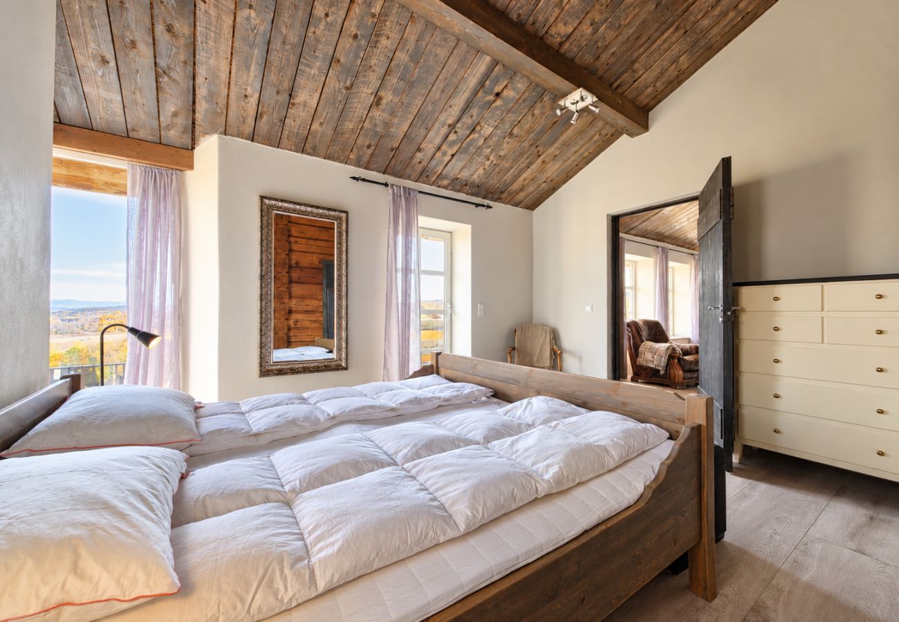 Hytte i Hol - Unique Cabin Right by the Ski Slopes in Geilo