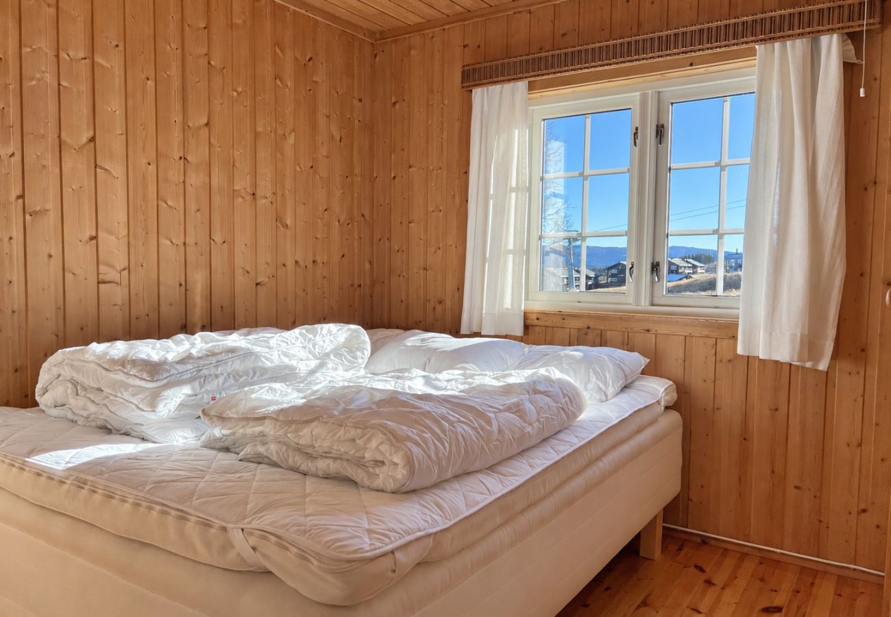 Hytte i Gol - Fredelig hytte i alpinbakken med sauna på Golsfjellet