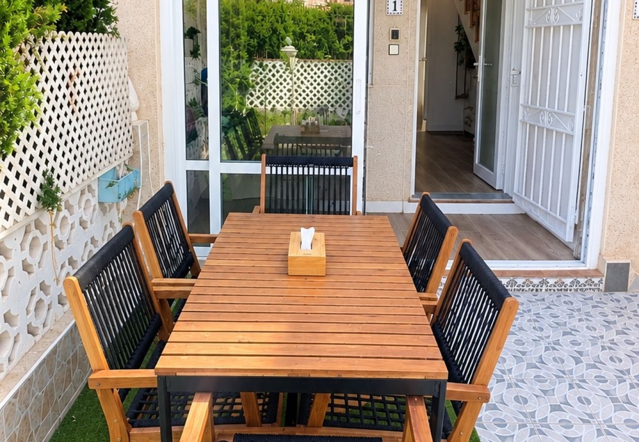 Hus i Torrevieja - Casa Diba - Torrevieja